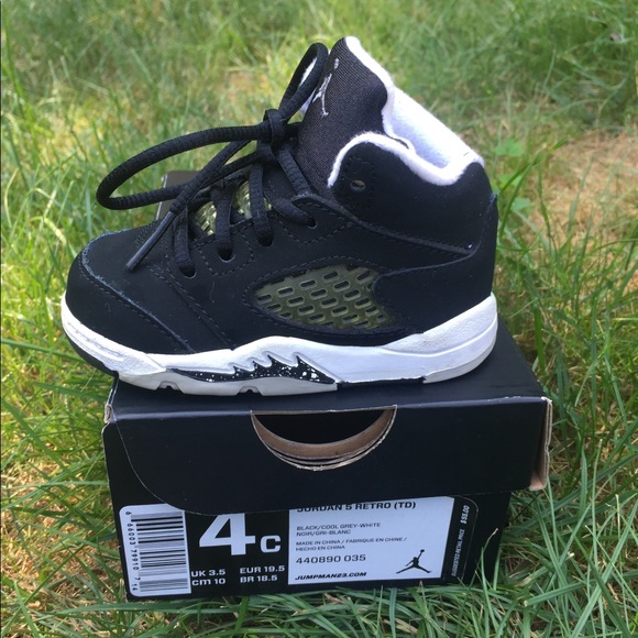 Jordan Retro 5 Oreo Sneakers Size 4c Kids